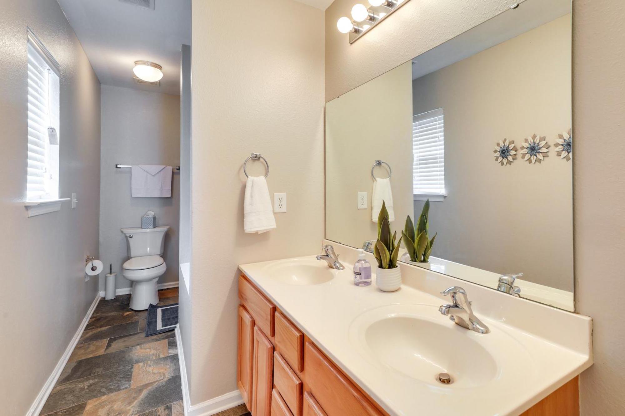 Charming North Charleston Townhome - Pets Welcome! Ngoại thất bức ảnh